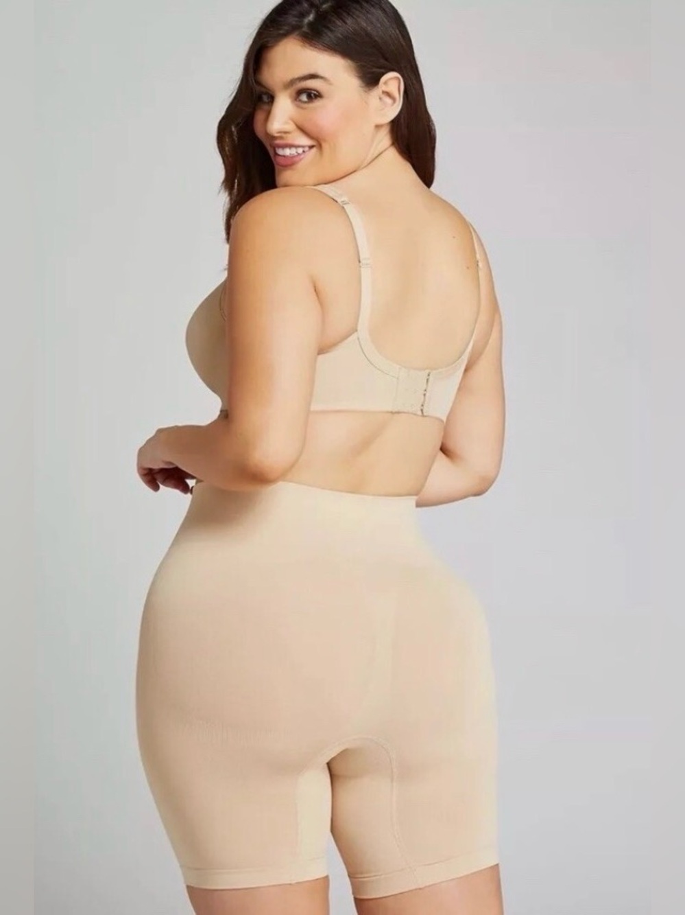 Cacique Women's nude / tan Level 2 The Slimmer High-Waist Short size 22/24